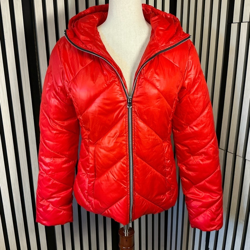 GUESS Red Hooded Puffer Jacket - Women, Sz S